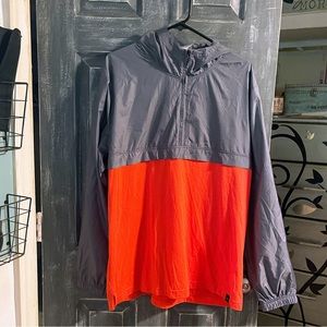 NWT Under Armor 1/4 Zip Hooded Windbreaker Size XL